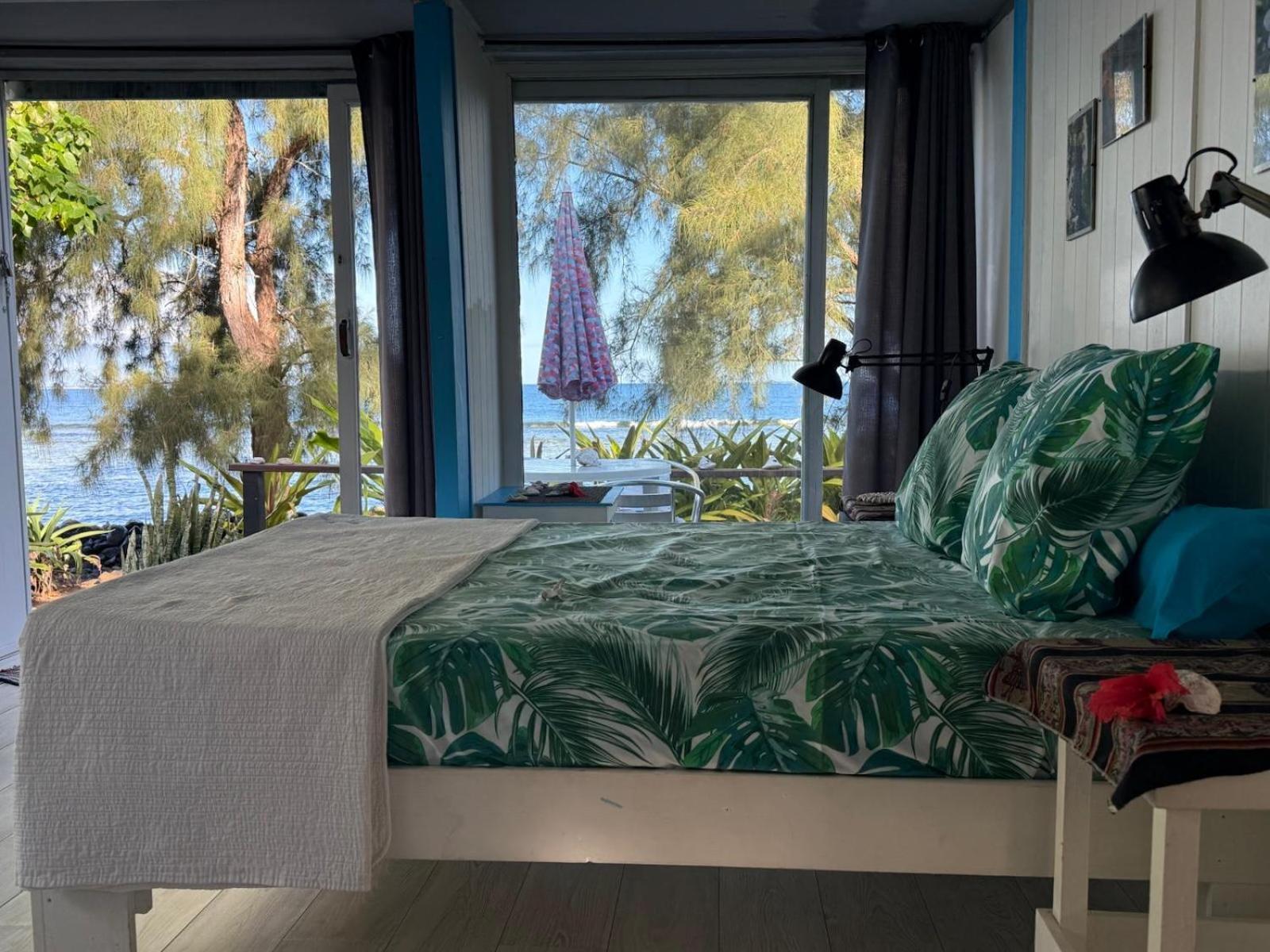 Bungalow Vue Lagon 180 Degre, La Maison Bleue Муреа Екстериор снимка