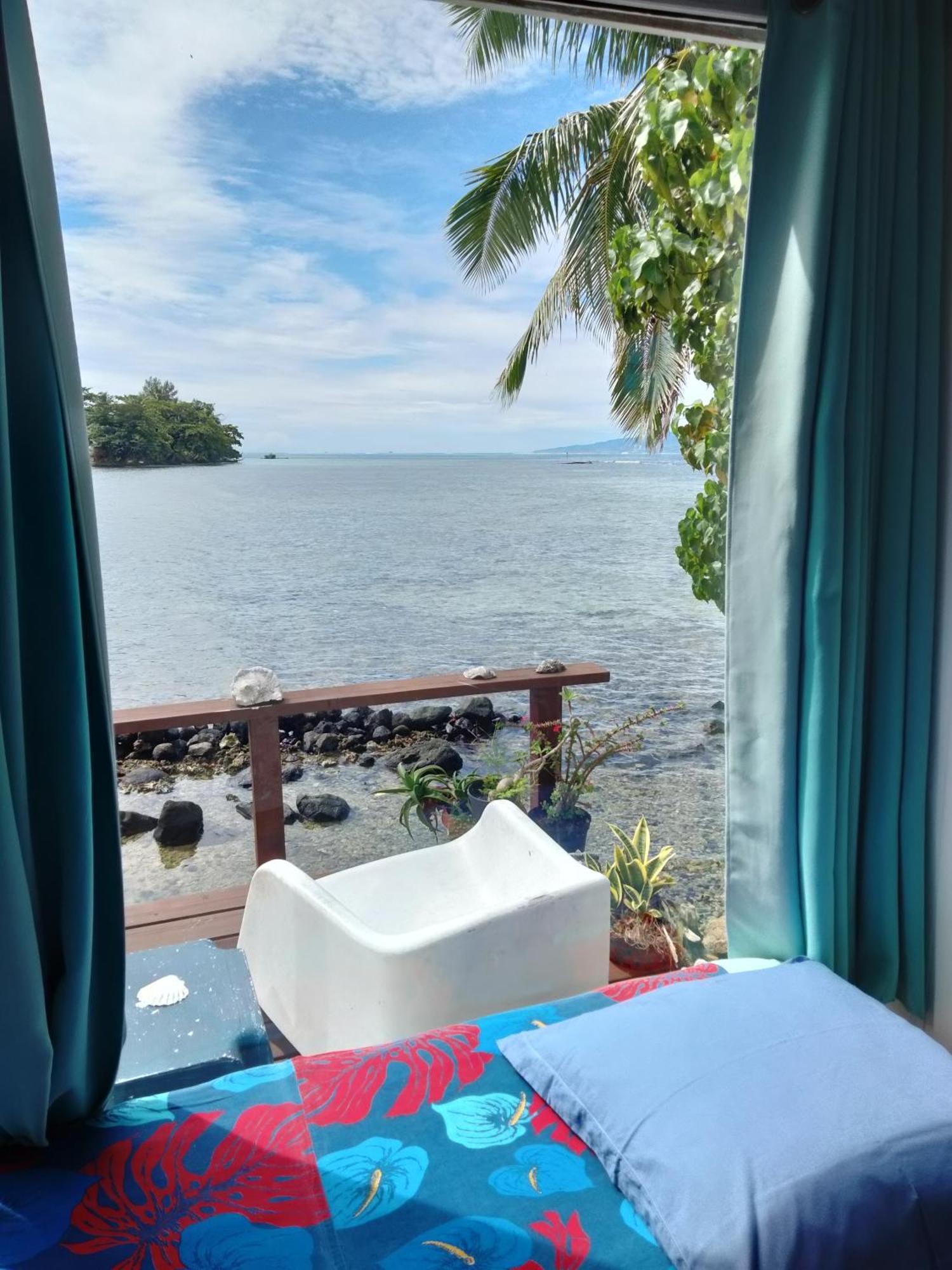 Bungalow Vue Lagon 180 Degre, La Maison Bleue Муреа Екстериор снимка