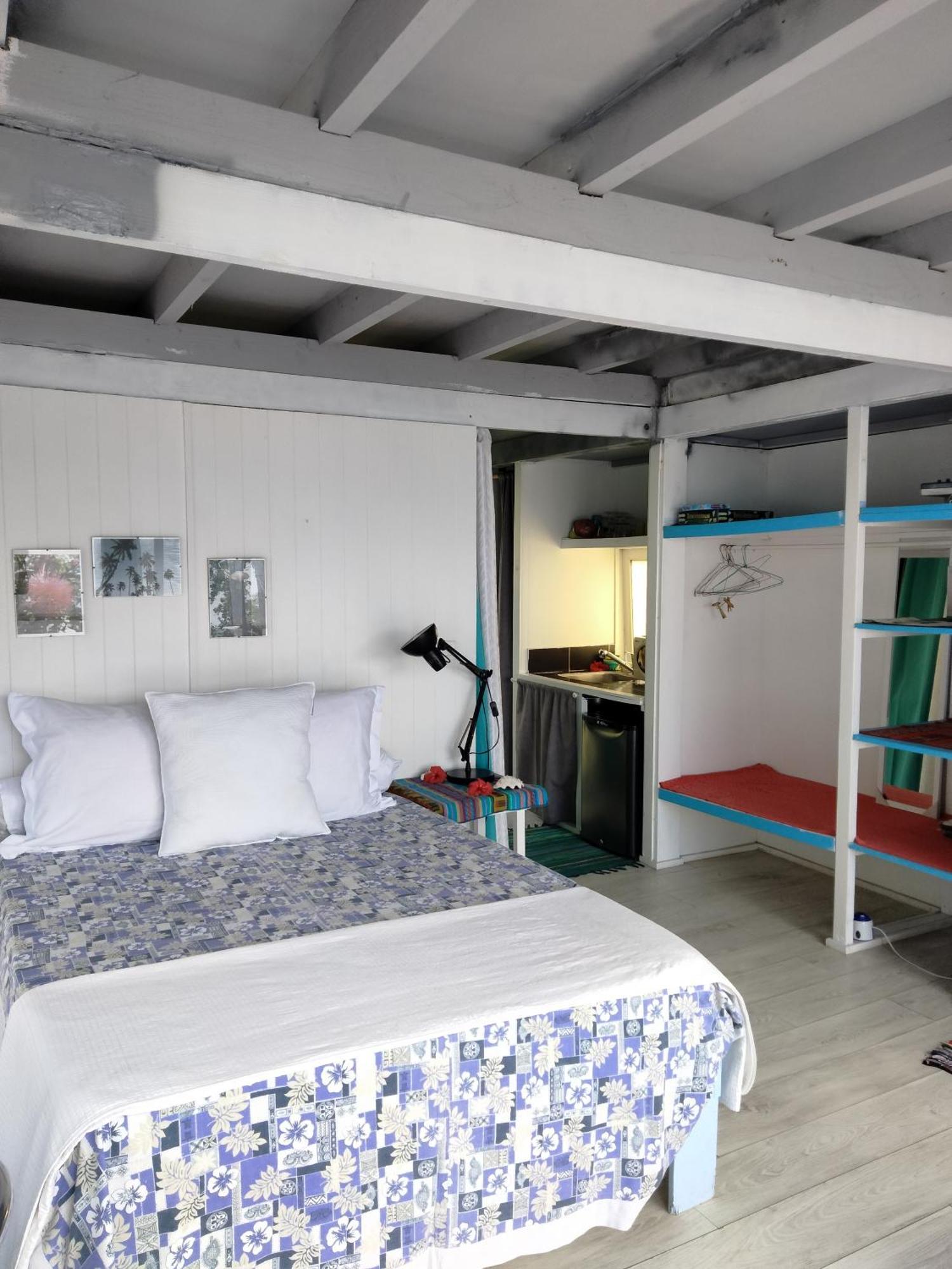 Bungalow Vue Lagon 180 Degre, La Maison Bleue Муреа Екстериор снимка